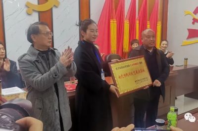 春天來了，百花齊放，百鳥爭鳴，文藝盛會(huì)在寺外桃源